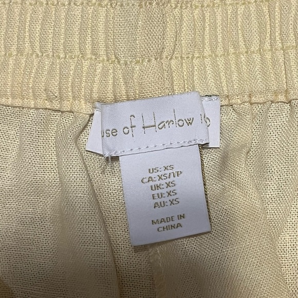 🌞 NWT House of Harlow 1960 Soft Yellow High-Waist Linen Blend Shorts Size XS - Picture 8 of 10